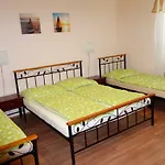 La Familia Apartamento Štúrovo