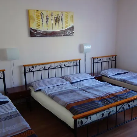 La Familia Apartamento