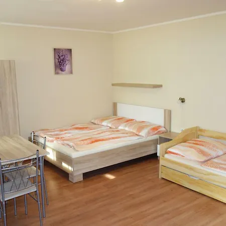 La Familia Štúrovo