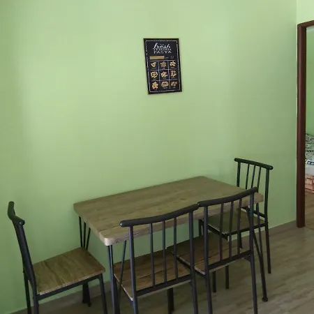 La Familia Apartamento *